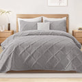 Ultrasonic King Quilt Set, 3-Piece Lightweight Bedspreads Modern Striped Coverlet, Light Grey
